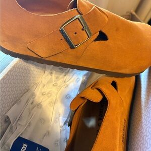 Birkenstock Men's Shoes in Orange Suede